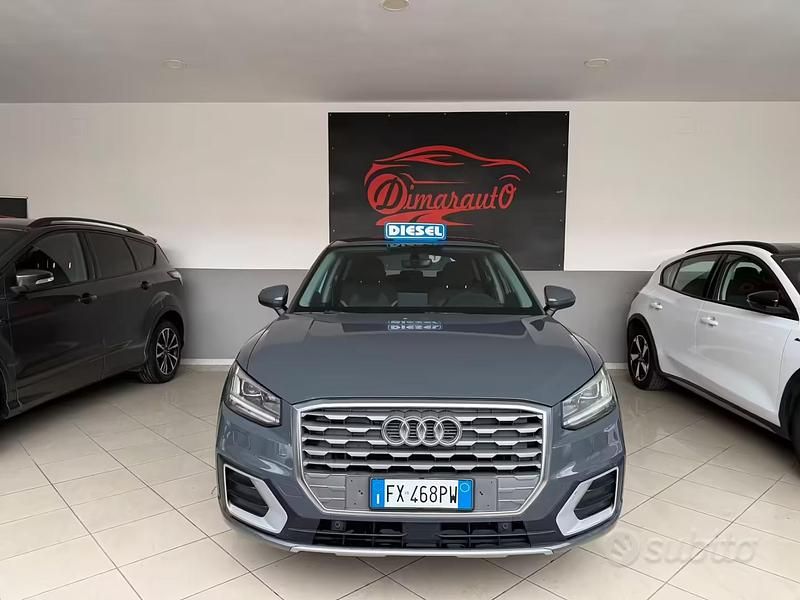 Usata Audi Q2 Comfort 116 CV (85 kW) 2017 Grigio SUV