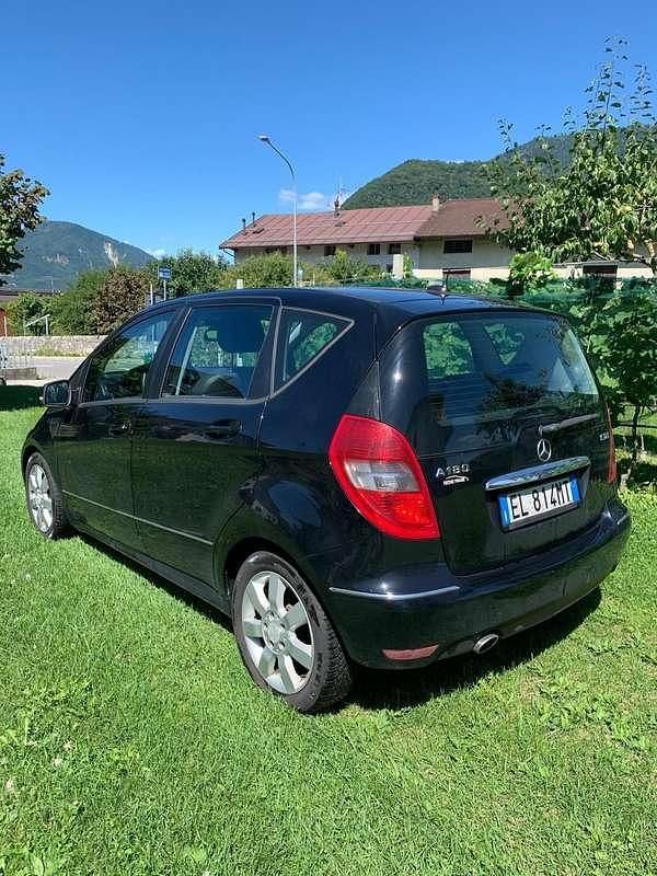 Usata Mercedes A180 Avantgarde 109 CV (80 kW) 2009 Nero Monovolume