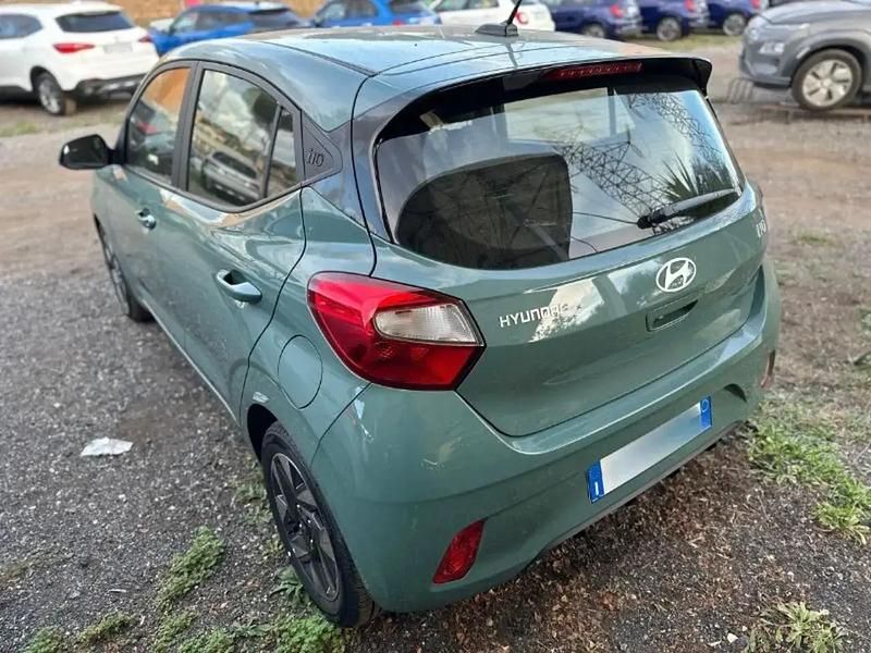 Nuova Hyundai i10 63 CV (46 kW) 2025 Verde Utilitaria