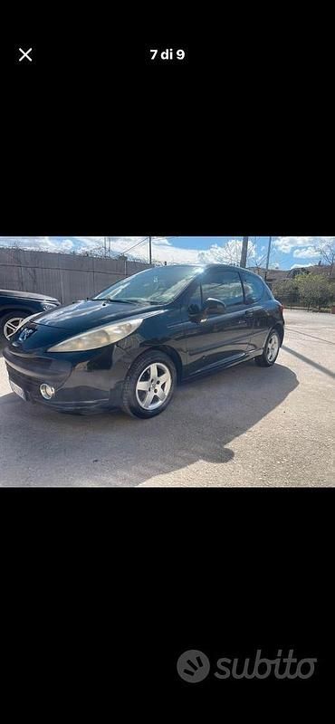 Usata Peugeot 207 75 CV (55 kW) 2009 Nero Utilitaria
