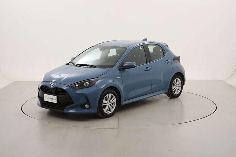 Usata Toyota Yaris Hybrid Active 116 CV (85 kW) 2021 Blu Utilitaria