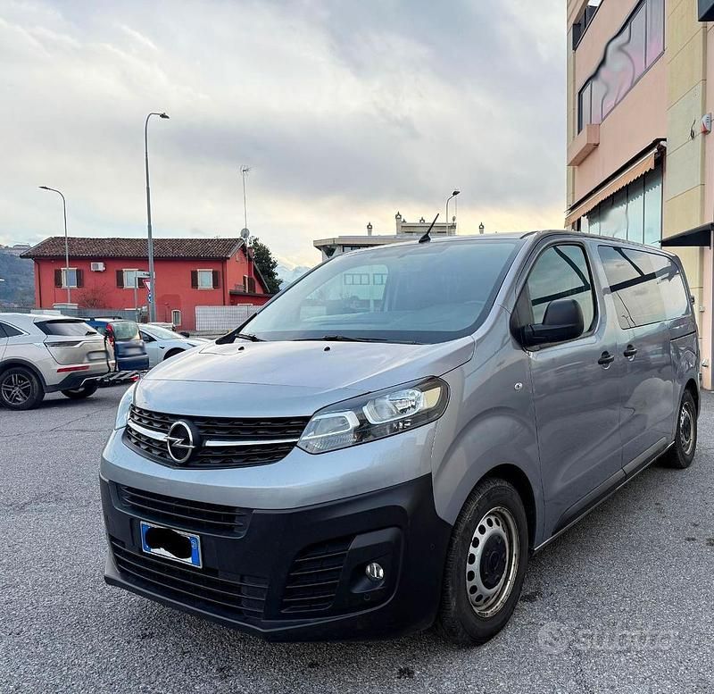 Usata Opel Vivaro 150 CV (110 kW) 2021 Grigio Monovolume