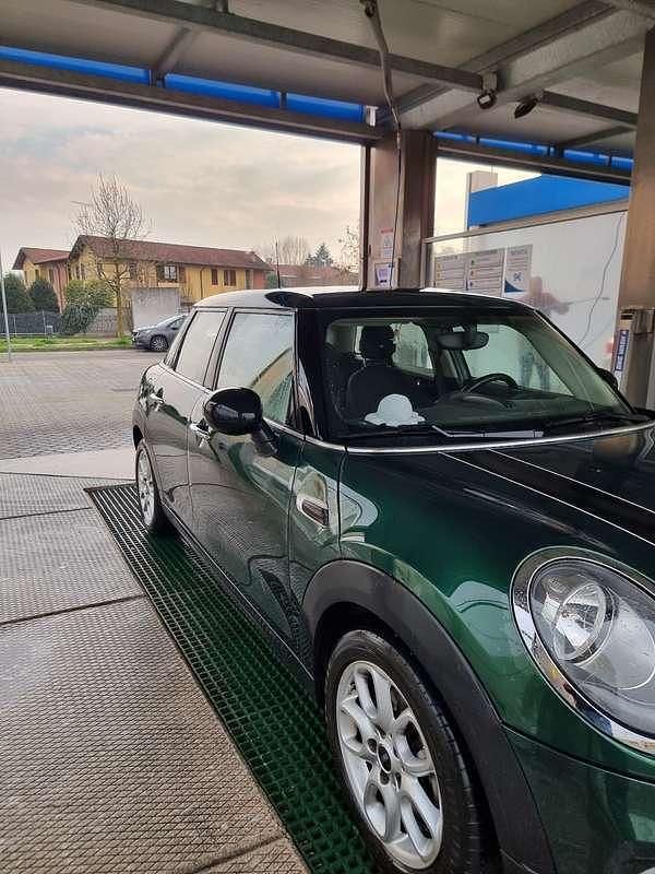 Usata Mini ONE Hype 102 CV (75 kW) 2016 Utilitaria