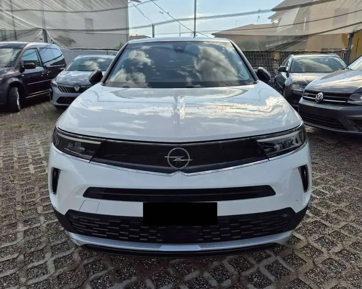 Usata Opel Mokka Elegance 131 CV (96 kW) 2021 Tetto nero SUV