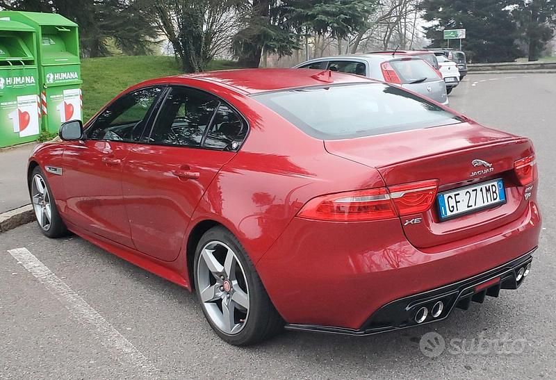 Usata Jaguar XE R-Sport 180 CV (132 kW) 2015 Rosso Berlina
