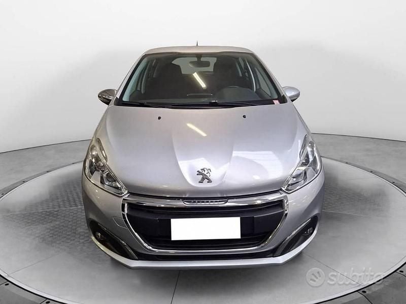 Usata Peugeot 208 Active 68 CV (50 kW) 2016 Grigio Utilitaria