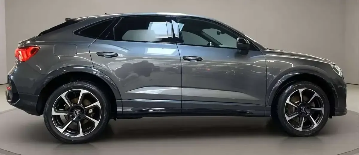 Usata Audi Q3 S-Line 150 CV (110 kW) 2023 Grigio SUV