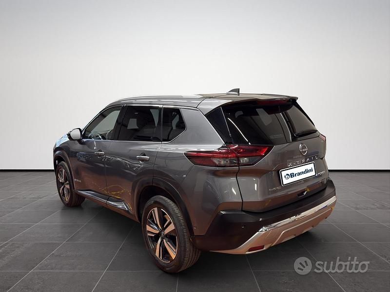 Usata Nissan X-Trail Tekna 158 CV (116 kW) 2024 Grigio SUV