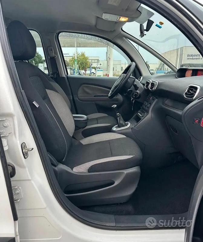 Usata Opel Meriva 120 CV (88 kW) 2014 Bianco Monovolume