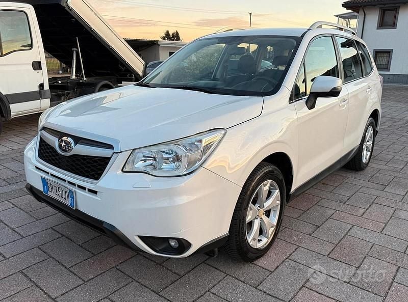 Bianco Usata 2013 Subaru Forester SUV | 10.900 € (Buon prezzo) - Immagine 1/4