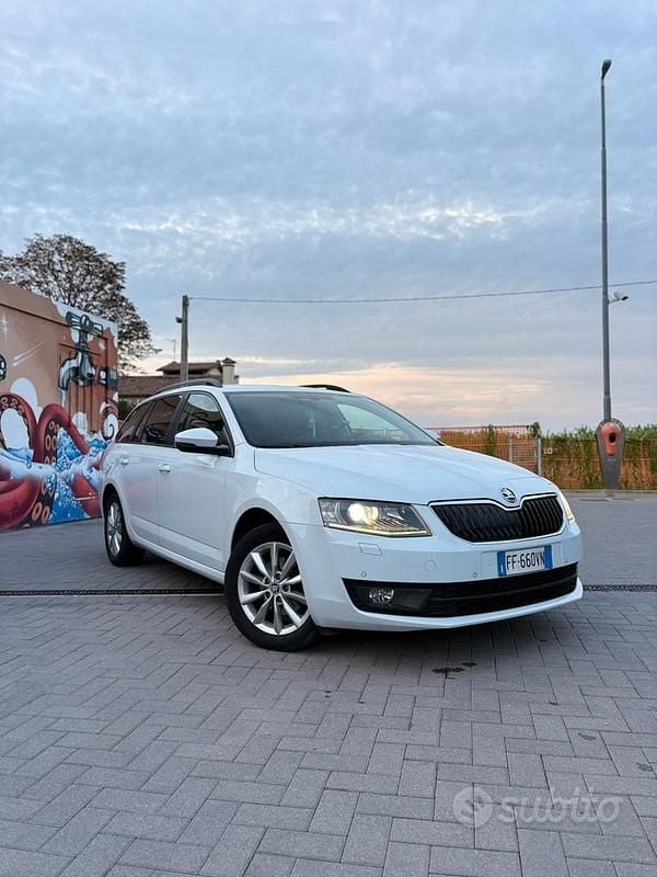 Bianco Usata 2016 Skoda Octavia Station wagon | 7500 € (Ottimo prezzo) - Immagine 1/4