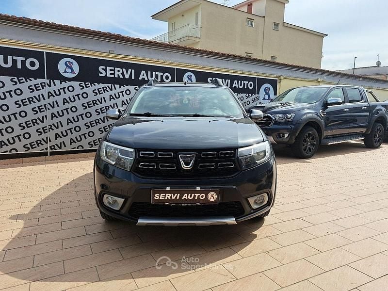 Usata Dacia Sandero Stepway 90 CV (66 kW) 2018 Grigio Utilitaria