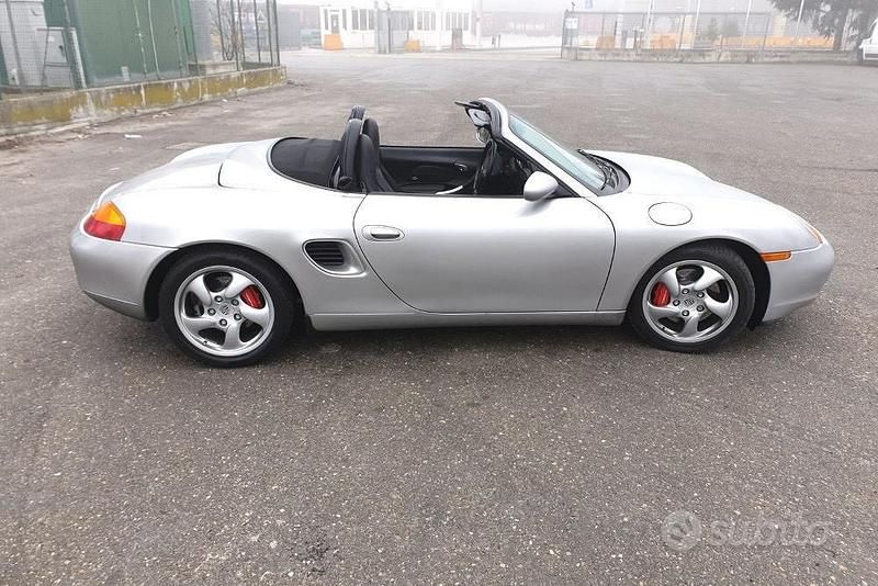Usata Porsche Boxster 252 CV (185 kW) 2000 Grigio Cabrio