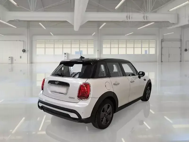 Usata Mini Cooper Classic 135 CV (99 kW) 2023 Utilitaria