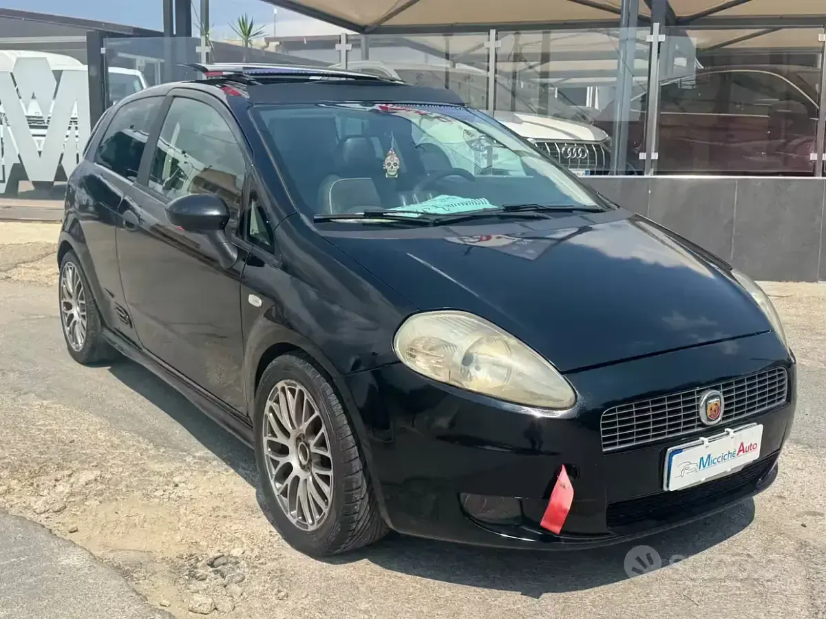 Usata Fiat Grande Punto Sport 131 CV (96 kW) 2007 Nero Utilitaria
