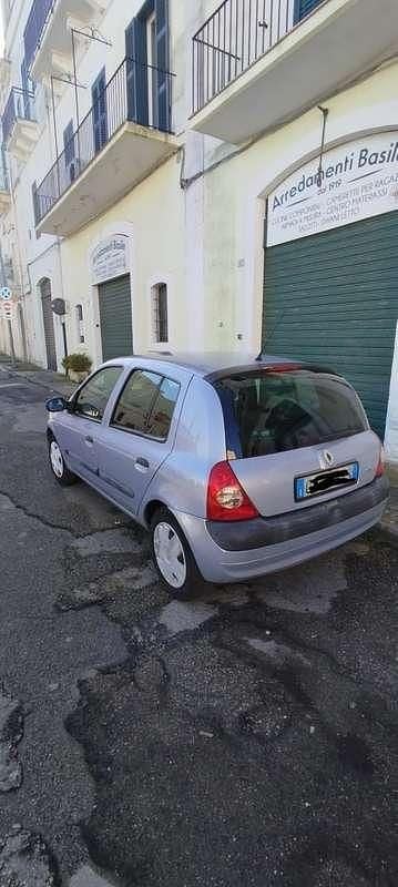 Usata Renault Clio II 58 CV (42 kW) 2004 Berlina