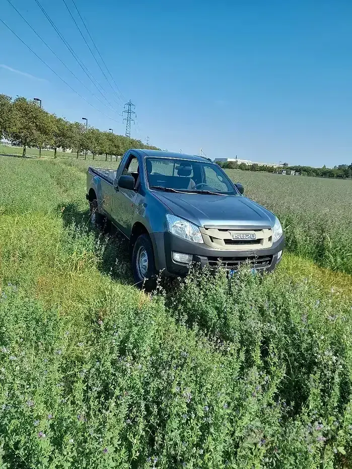 Usata Isuzu D-Max 136 CV (100 kW) 2016 Grigio Pick-up