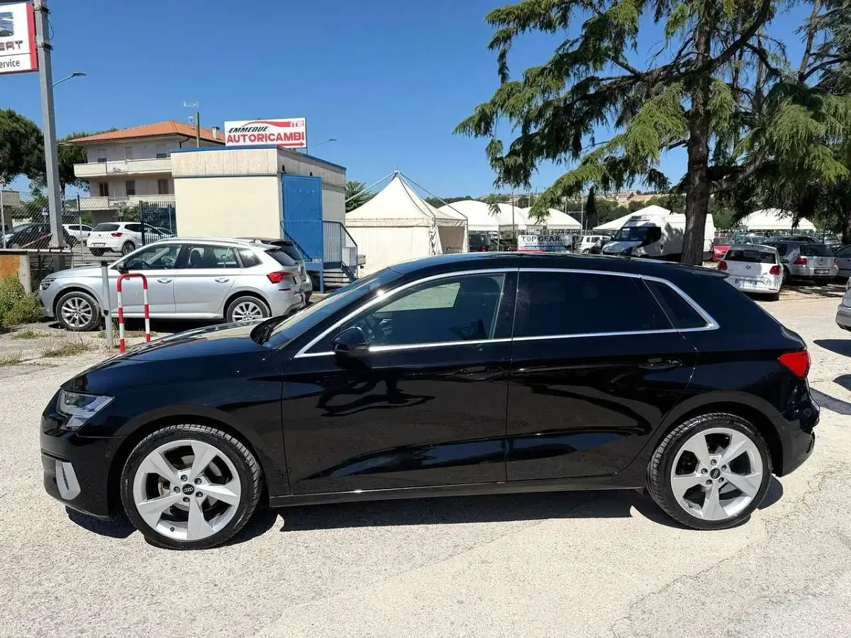Usata Audi A3 Advanced 116 CV (85 kW) 2022 Nero brillante Berlina