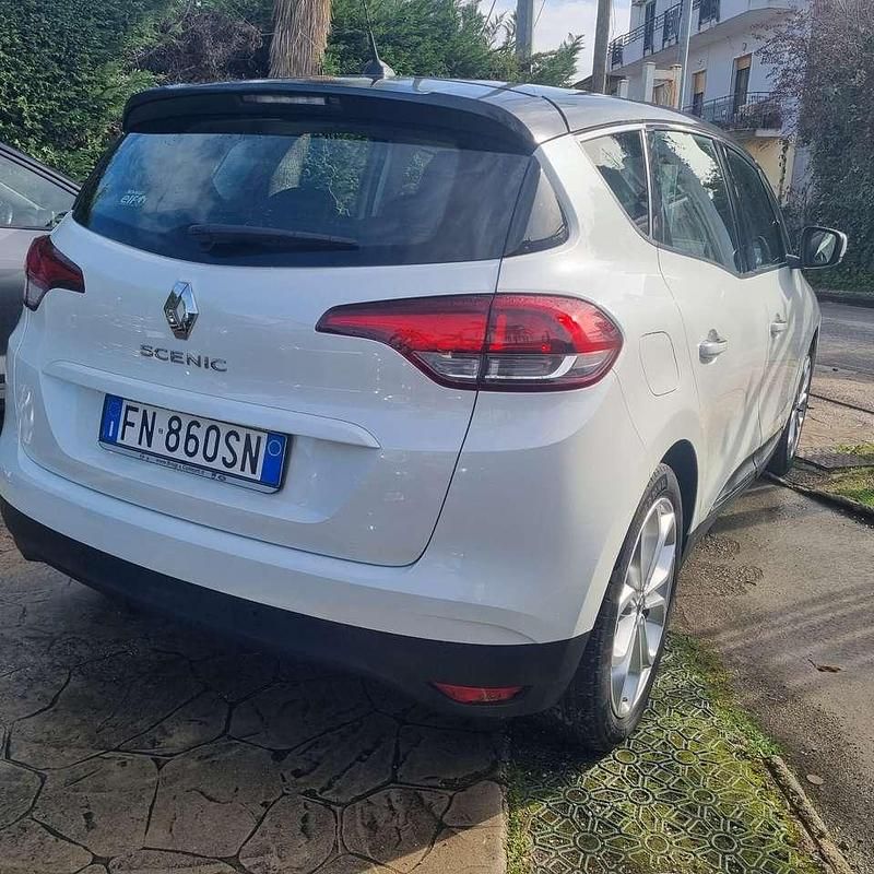 Usata Renault Scénic IV Intens 110 CV (80 kW) 2018 Bianco Monovolume