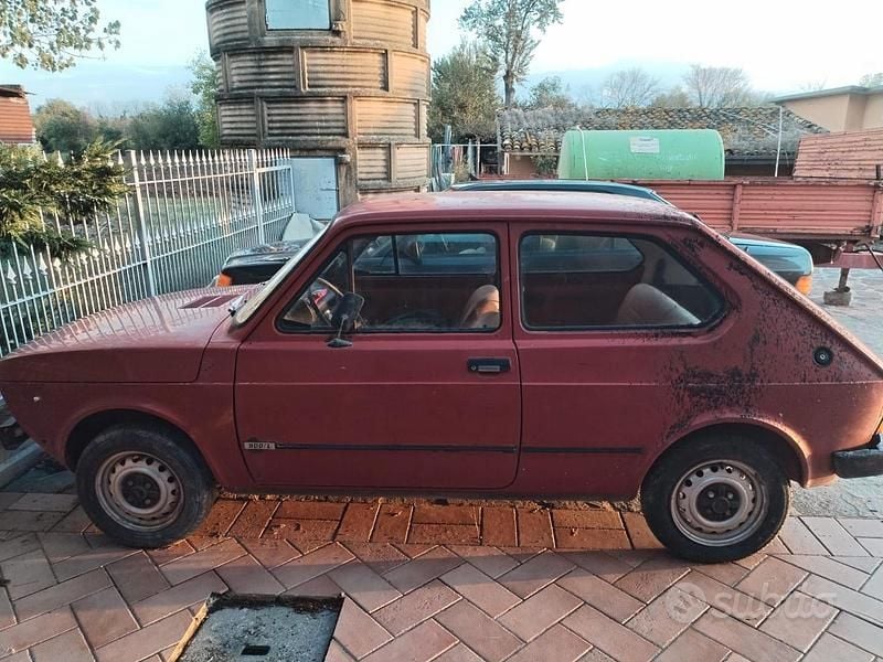 Rosso Usata 1970 Fiat 127 Due volumi | 700 € - Immagine 1/4