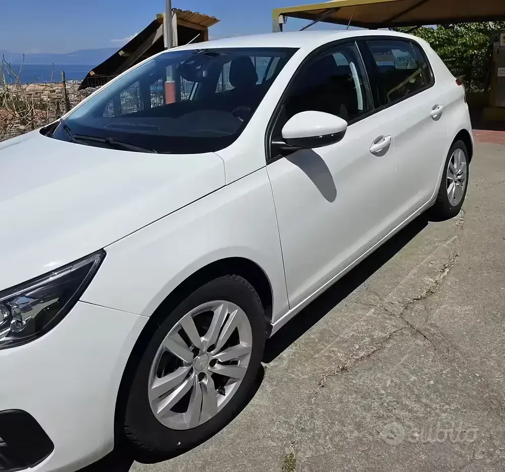 Usata Peugeot 308 130 CV (95 kW) 2019 Bianco Berlina
