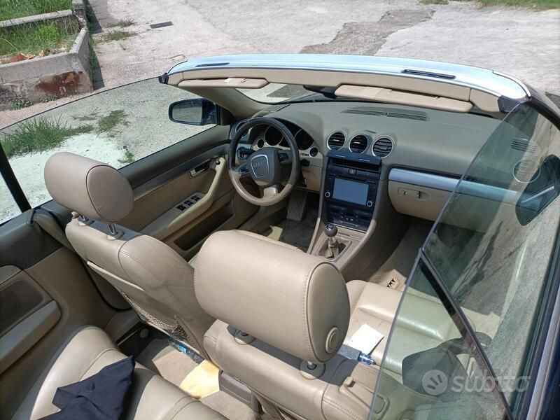 Usata Audi A4 Cabriolet 150 CV (110 kW) 2006 Blu Cabrio