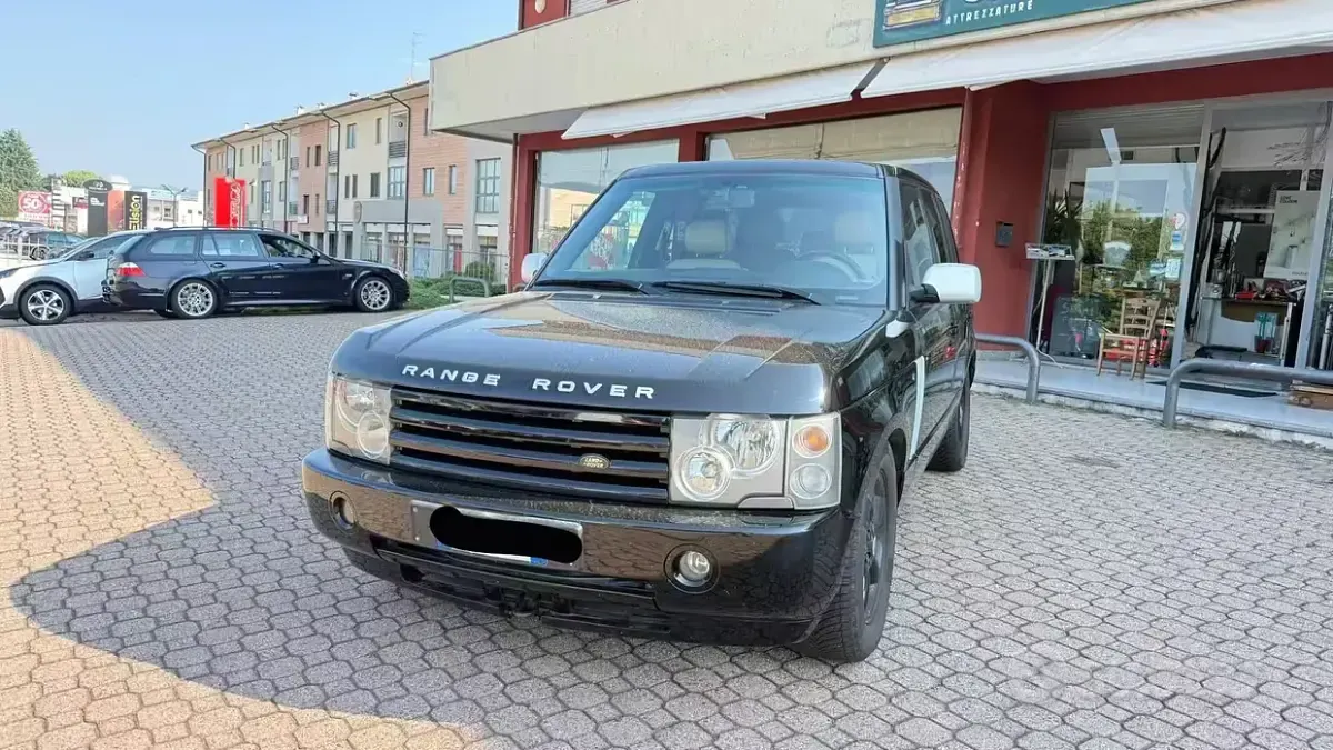 Usata Land Rover Range Rover Vogue 177 CV (130 kW) 2004 Nero SUV