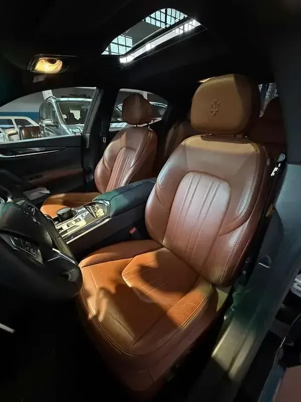 Usata Maserati Ghibli 250 CV (183 kW) 2015 Nero Berlina