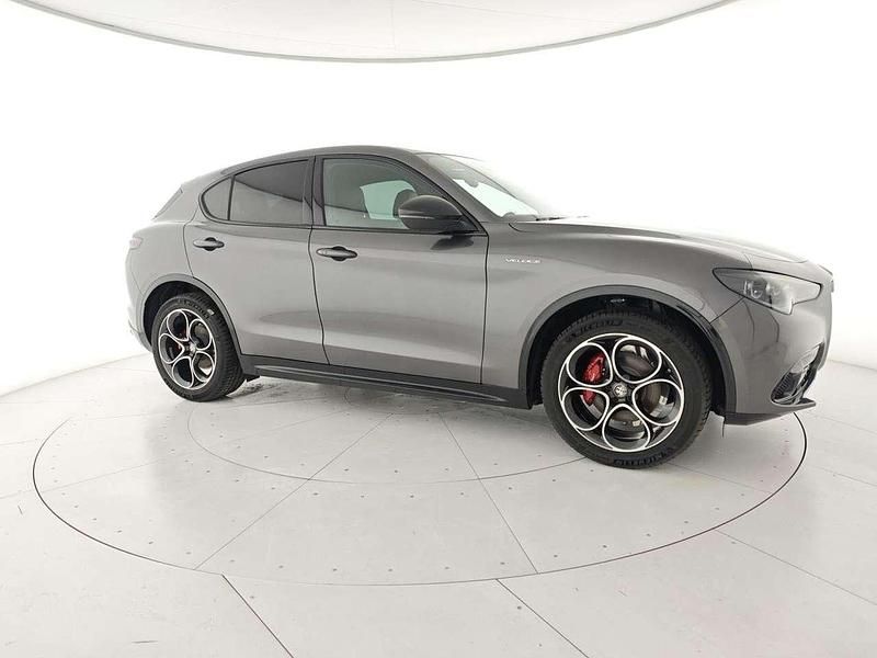 Grigio Usata 2024 Alfa Romeo Stelvio Veloce SUV | 46.700 € (Molto cara) - Immagine 1/4