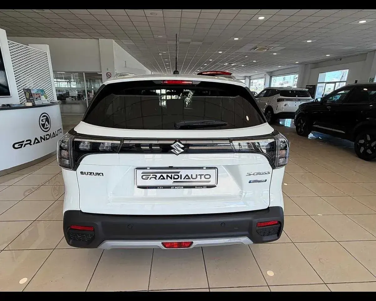 Usata Suzuki SX4 S-Cross 129 CV (94 kW) 2023 Bianco SUV