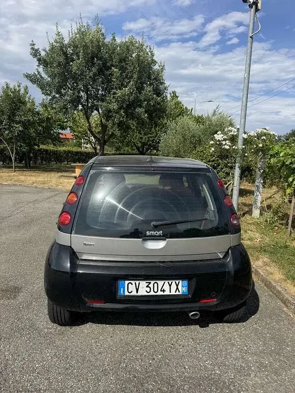 Usata Smart ForFour Pure 75 CV (55 kW) 2005 Nero Utilitaria