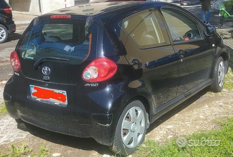 Usata 2007 Toyota Aygo Due volumi | 4300 € (Buon prezzo) - Immagine 1/3