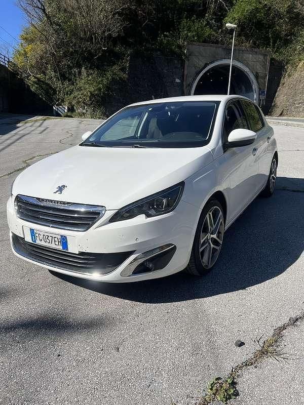 Usata Peugeot 308 Active 120 CV (88 kW) 2017 Berlina