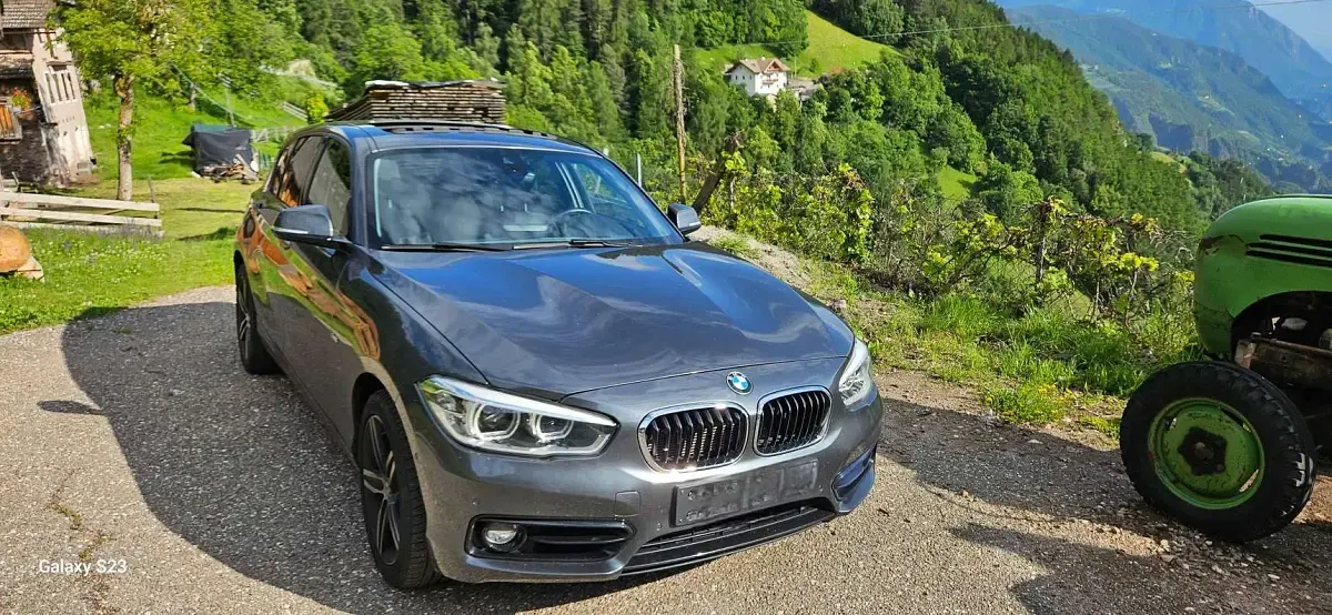 Usata BMW 118 Sport Line 150 CV (110 kW) 2017 Grigio Berlina