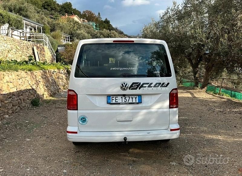 Usata VW Caravelle 150 CV (110 kW) 2015 Bianco Monovolume