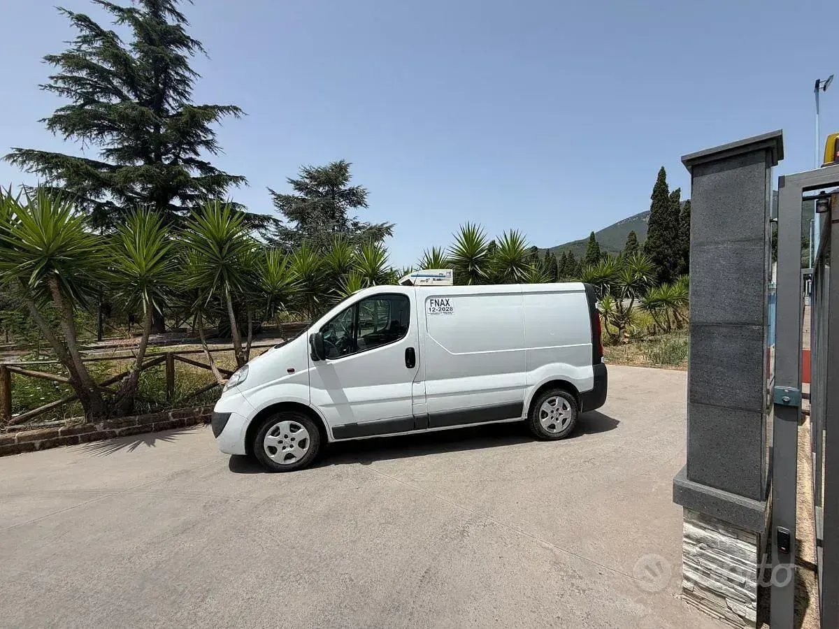 Usata Opel Vivaro 114 CV (83 kW) 2014 Monovolume