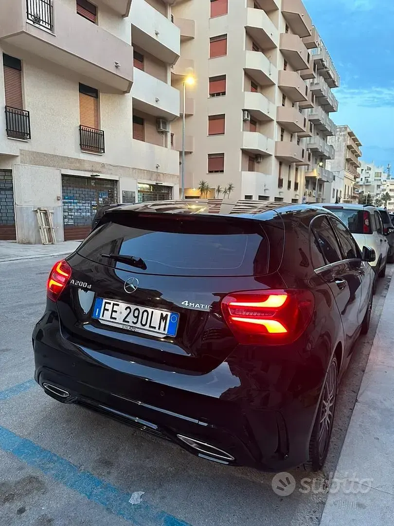 Usata Mercedes 200 Premium 136 CV (100 kW) 2016 Nero Berlina