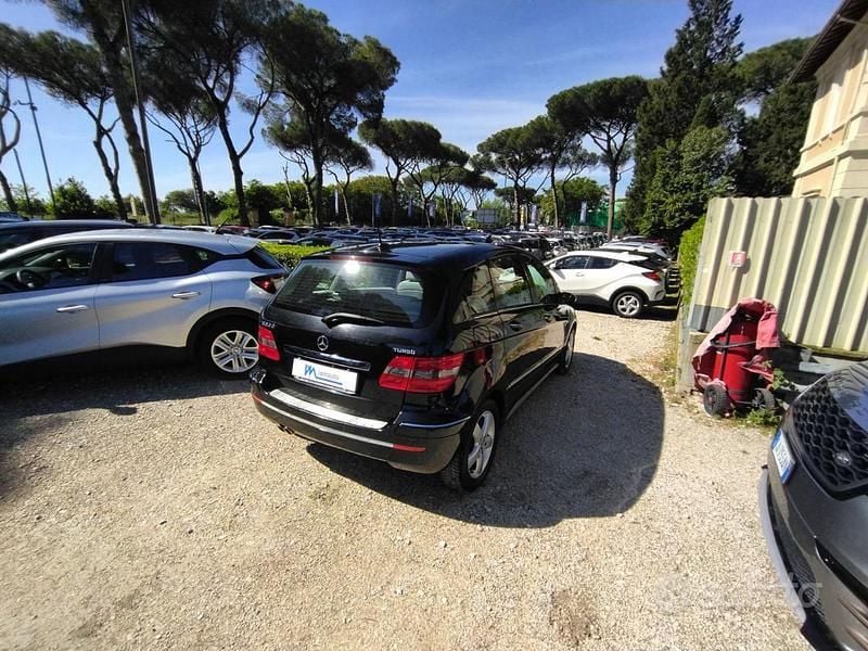 Usata Mercedes B200 193 CV (141 kW) 2007 Nero Monovolume