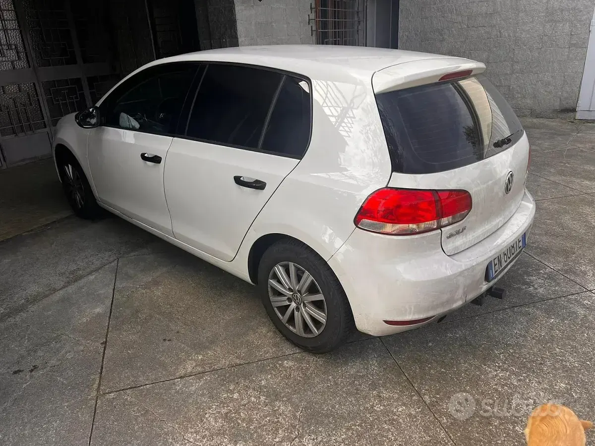 Usata VW Golf VII 102 CV (75 kW) 2012 Utilitaria