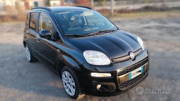 Usata Fiat Panda Lounge 80 CV (58 kW) 2016 Nero Utilitaria
