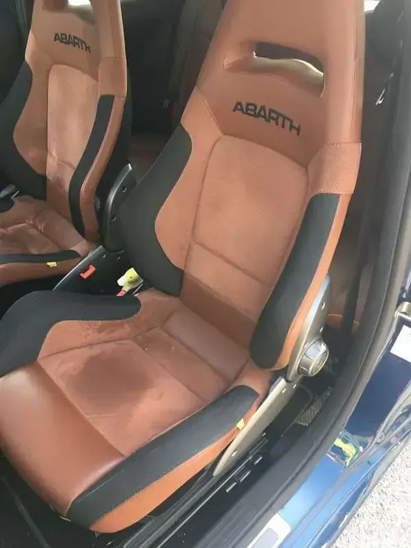 Usata Abarth Cabrio Italia 160 CV (117 kW) 2011 Blu/azzurro Cabrio