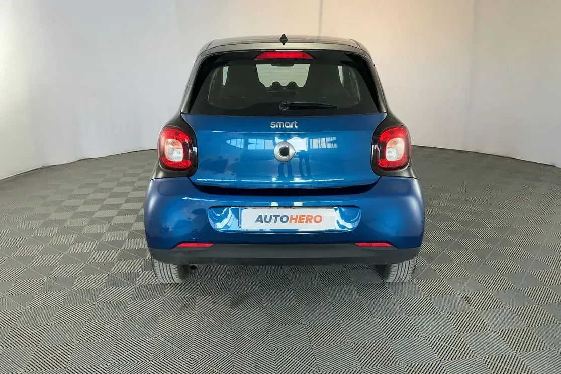 Usata Smart ForFour Passion 90 CV (66 kW) 2019 Blu Utilitaria