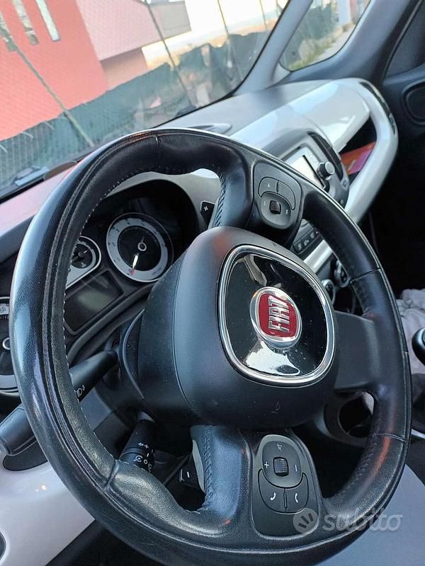 Używany Fiat 500L 85 KM (62 kW) 2014 Biały Minivan