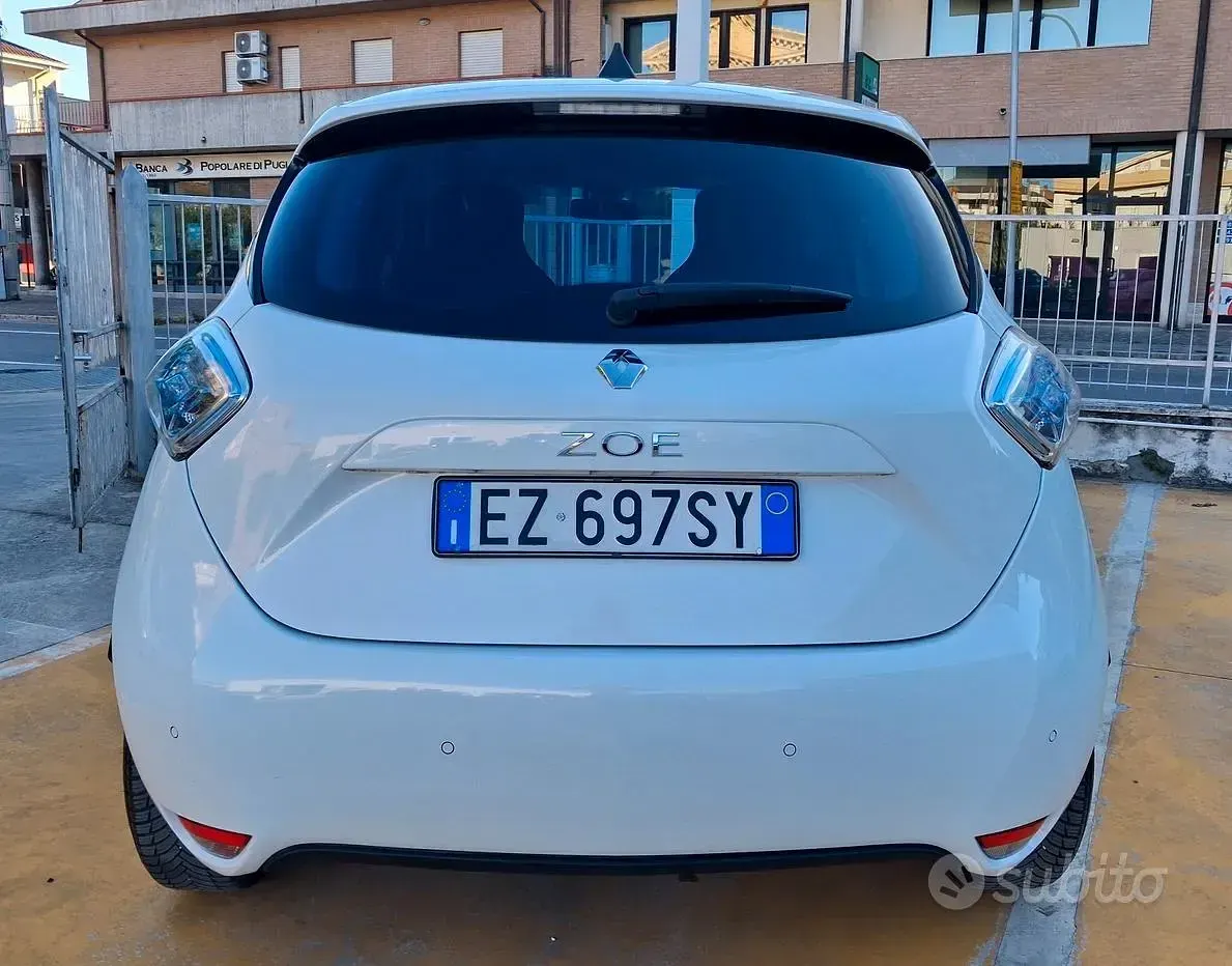 Usata Renault Zoe 27 kW (38 CV) 2015 Bianco Utilitaria
