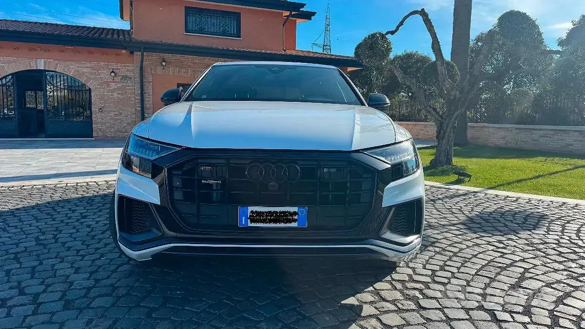 Usata Audi Q8 Sport 340 CV (250 kW) 2022 Bianco SUV