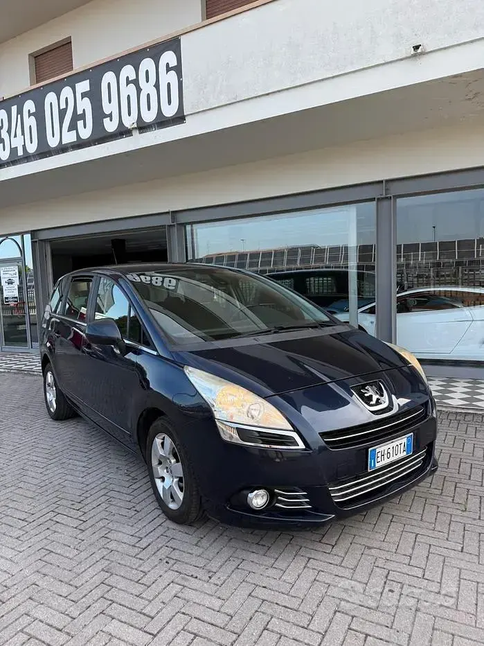 Usata Peugeot 5008 Business-Line 150 CV (110 kW) 2011 Blu Monovolume