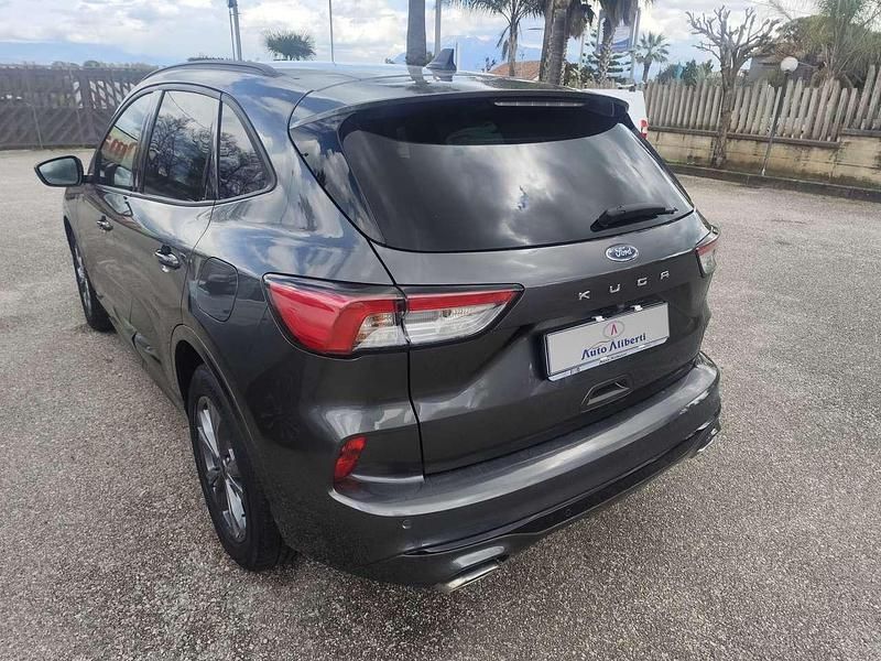 Usata Ford Kuga ST-Line 120 CV (88 kW) 2023 Grigio SUV