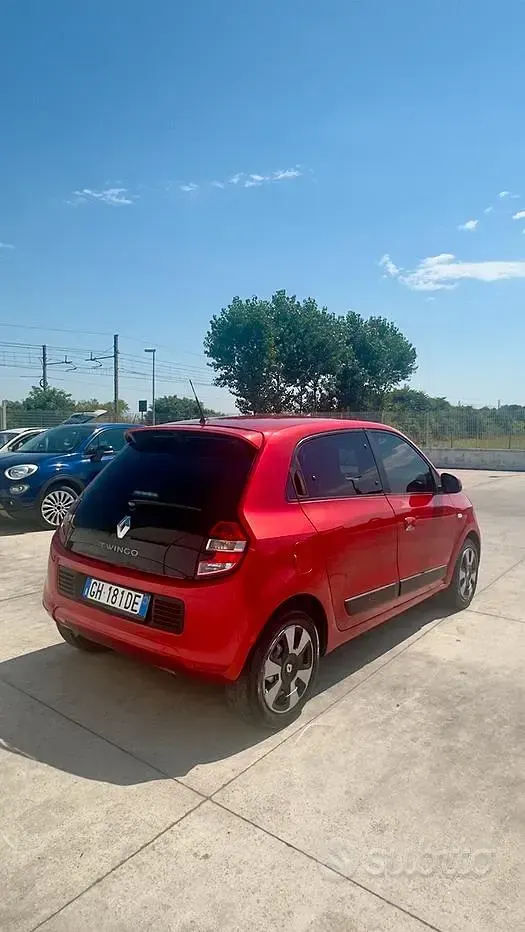 Usata Renault Twingo 69 CV (50 kW) 2016 Rosso Utilitaria