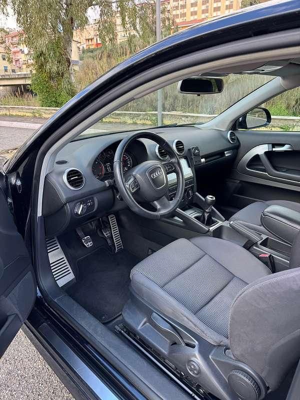 Usata Audi A3 Ambition 105 CV (77 kW) 2010 Nero Utilitaria