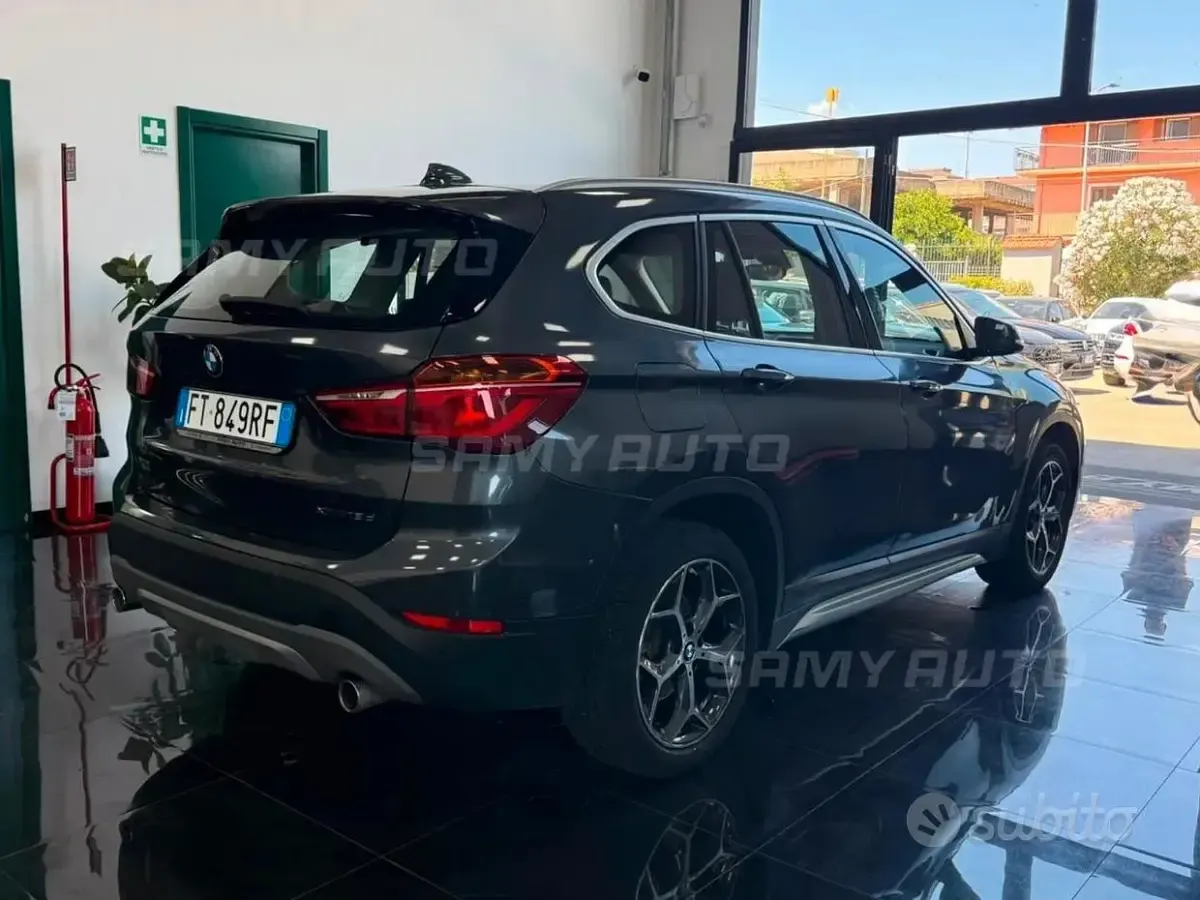 Usata BMW X1 150 CV (110 kW) 2019 Grigio SUV